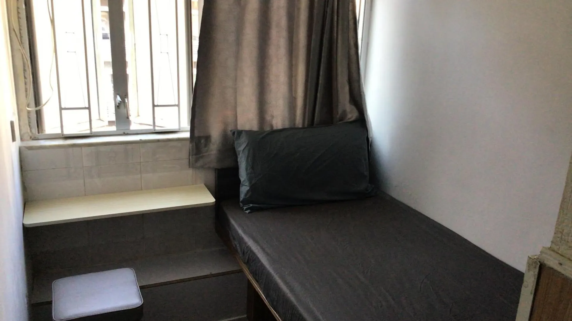 Ajit Guest House Hong Kong